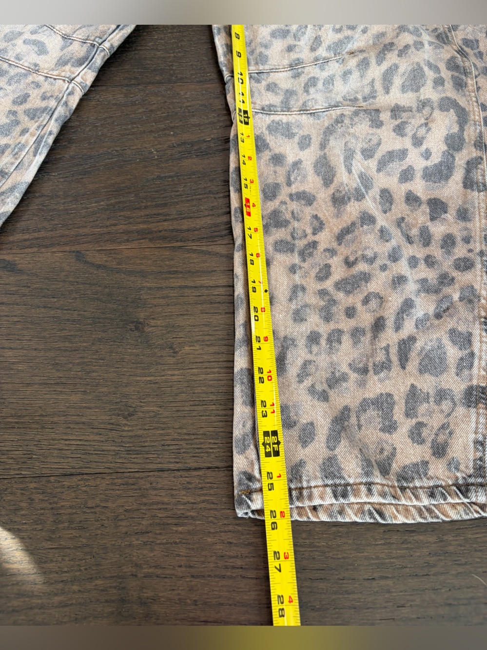 Free People We The Free Good Luck Printed Barrel Jeans leopard print. Size 27. - Picture 13 of 13